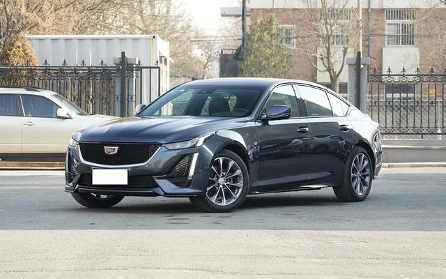 降4万！凯迪拉克CT5现已跌至23.97万，CT4尴尬了？
