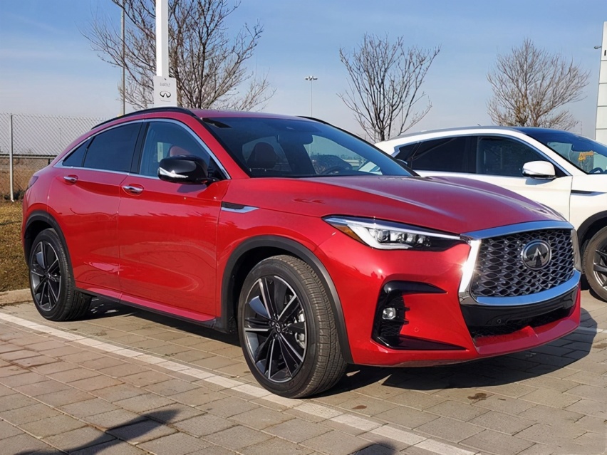 全新英菲尼迪QX55海外到店实拍 有望亮相于4月份上海车展