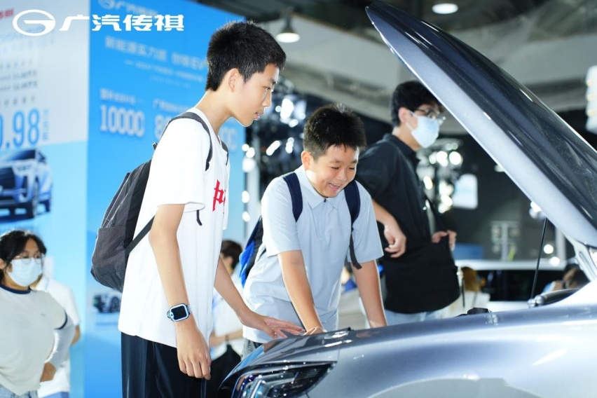 加量不加价！传祺影豹2024款上新，增配价值至高20000元！
