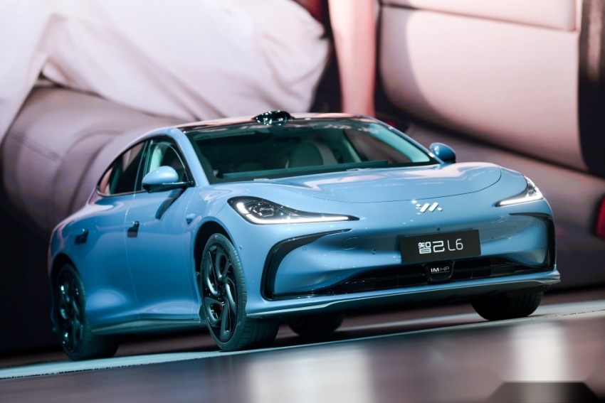 智己L6开卖！比小米SU7便宜1.6万，19.99万交个朋友？