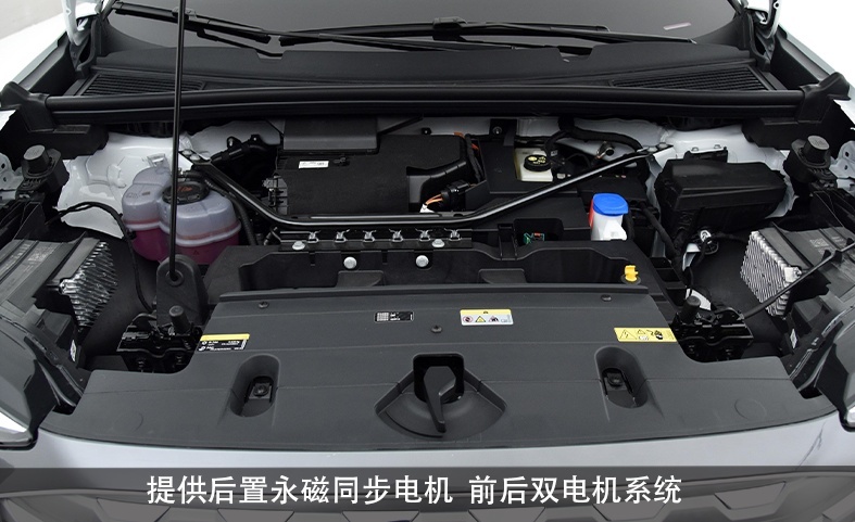 奥迪Q5e -tron亮相！轴距与大哥Q7相近只卖37万？选特斯拉还是它？