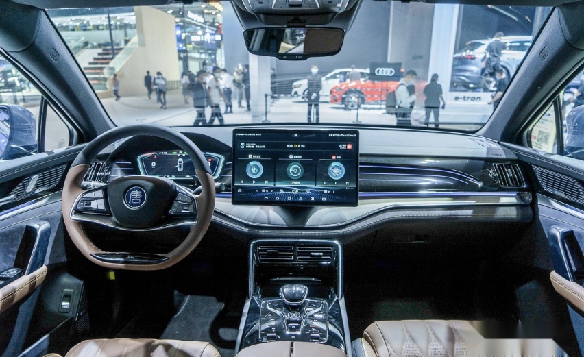 30万元以内买新能源中型SUV 选唐EV还是阿尔法T？