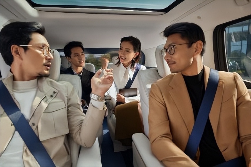 CEO们看了都说很哇塞！别克大型科技豪华MPV世纪CENTURY正式上