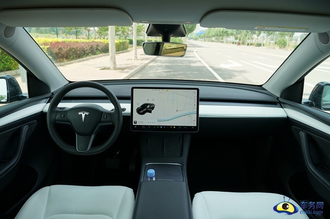 试驾特斯拉Model Y 高颜值驾控智能SUV