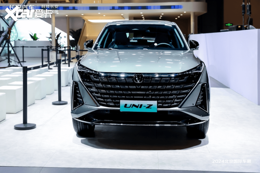 49万-12.69万元,第二代长安uni-v智电idd北京车