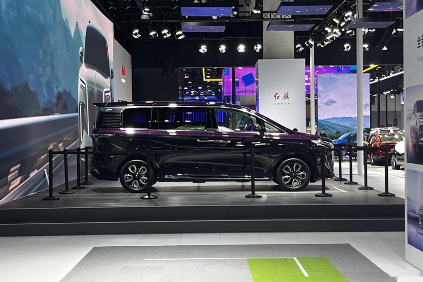 车长超5米2，预售40万起，红旗全新MPV能干赢别克GL8吗？