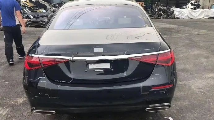 堂堂奔驰大佬，为什么一夜被全网吐槽？