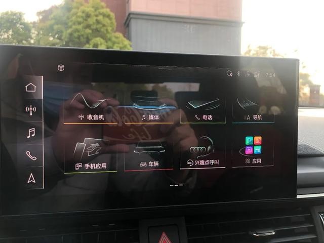 3天后上市，实拍中期改款的奥迪A4L， 改在哪了？
