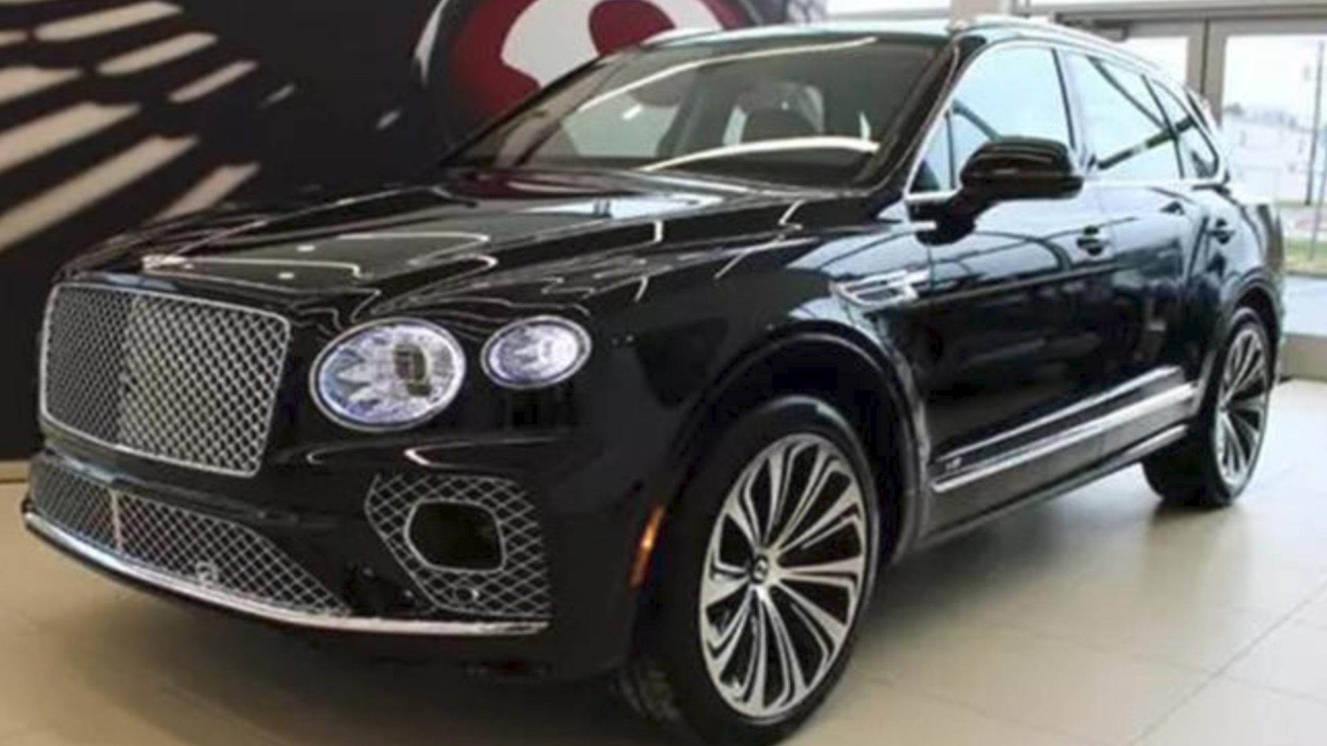 �¿��e����Խ���⵽�ꌍ�� ���d4.0T V8�l(f��)�әC