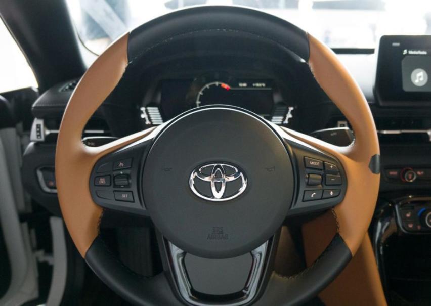 手动挡的丰田GR SUPRA，是不是比宝马更有操控快感？