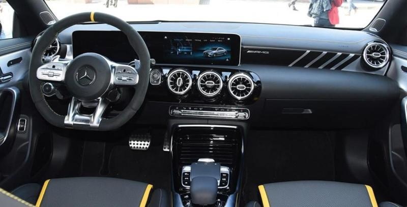 60万入手轿跑钢炮，破百4秒，奔驰AMG CLA 45上市