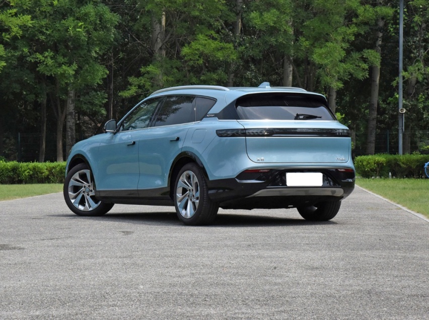 都是新能源中大型SUV，岚图FREE和问界M7，谁的安全性更靠谱？