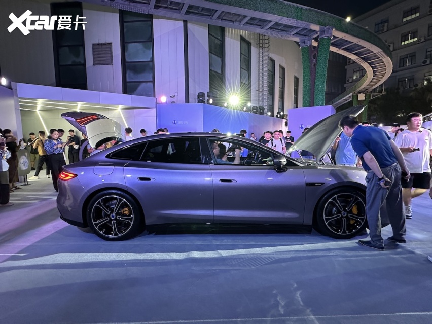 腾势Z9S上市售25.58万起 纯电续航可达1100km