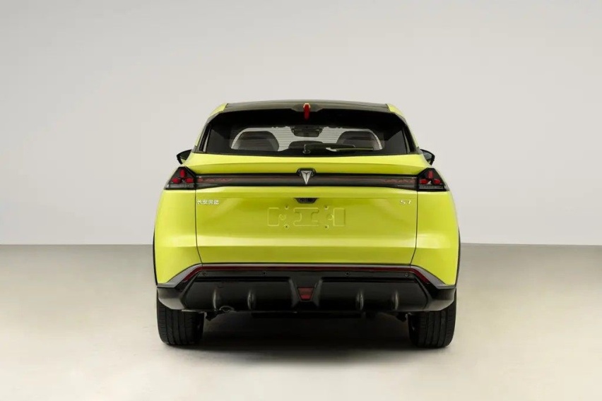 20万级网红SUV？深蓝新车一季度发布 轴距竟达2.9米！
