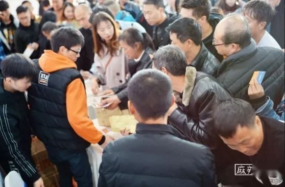 吉利好车节团购会抢了“双十二”的风头，贵阳工厂成为用户打卡地