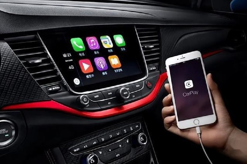 CarPlay遭多家车企弃用，智能化时代是否已经不需要手机互联？