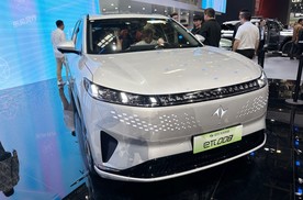 东风奕派大六座SUV eπ008亮相，预售价20万起，纯电、增程双动力