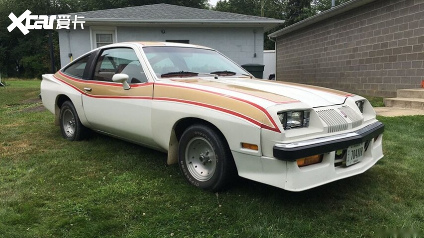 通用首款采用扭矩臂后悬架车型-第二代奥兹莫比尔starfire