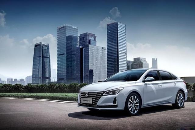 长安又一款改款官图发布,实力比肩合资车,能成爆款吗?