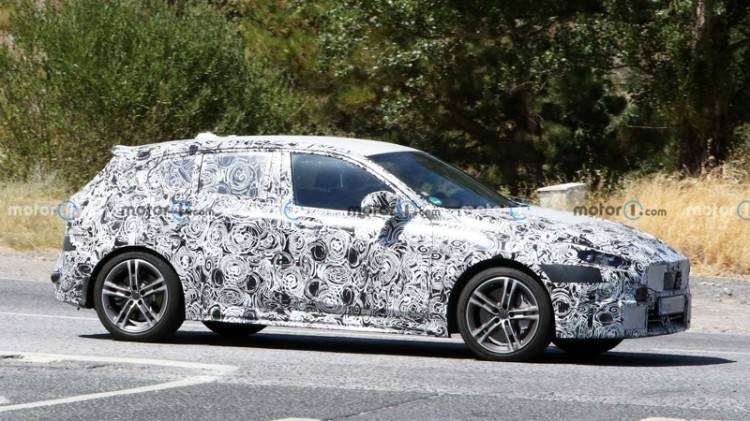 或将2023年亮相，竞争AMG A45，新款宝马M135i谍照曝光