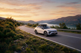 一口价11.37万起，东风雪铁龙新款凡尔赛C5 X自在上市