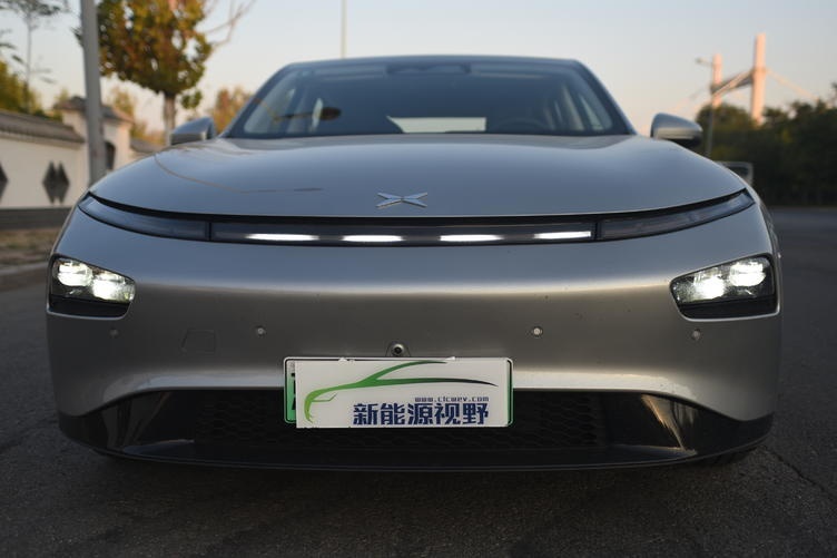 动力续航上能与特斯拉Model 3比肩的车型——小鹏P7