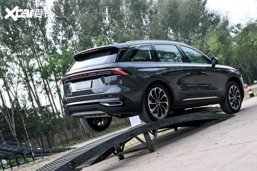 实测完林肯，我知道该买啥车了！