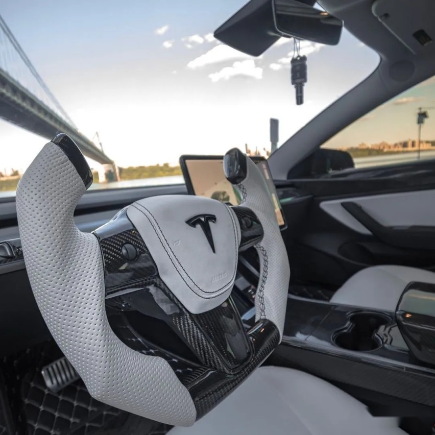 特斯拉Model 3配碳纤维轮毂，降低簧下质量更能刹得住？