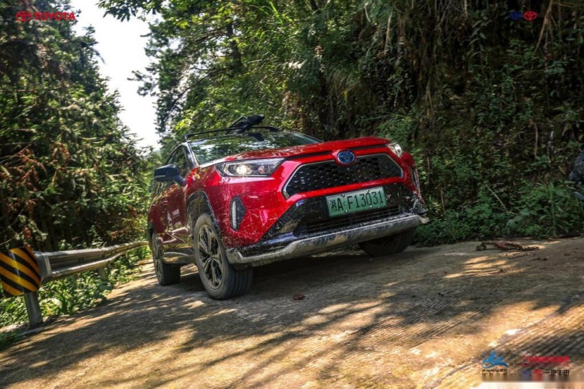 探野山河 做自然的主角一汽丰田新RAV4荣放 诠释新态度