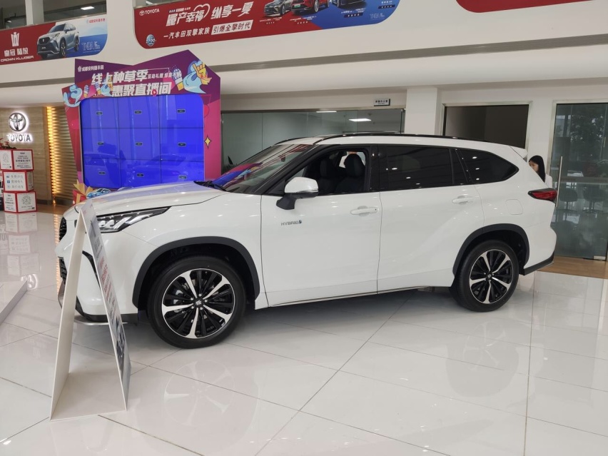 皇冠陆放到店实拍，定位中型SUV，挑战汉兰达，8月上市预售28万起