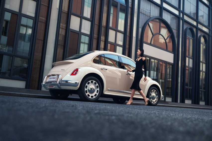 更爱女人的汽车品牌，从芭蕾猫预售看欧拉的“软饭”战略