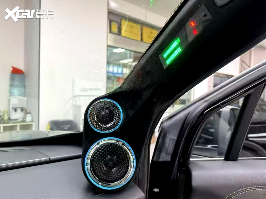 无锡汽车音响改装A柱三分频喇叭带灯光倒膜工艺案例推荐