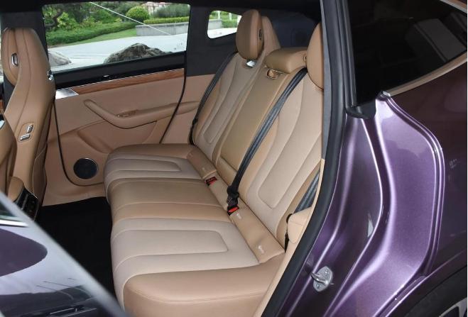 智界 R7 上市售25.98万起，续航802km，竞争Model Y能