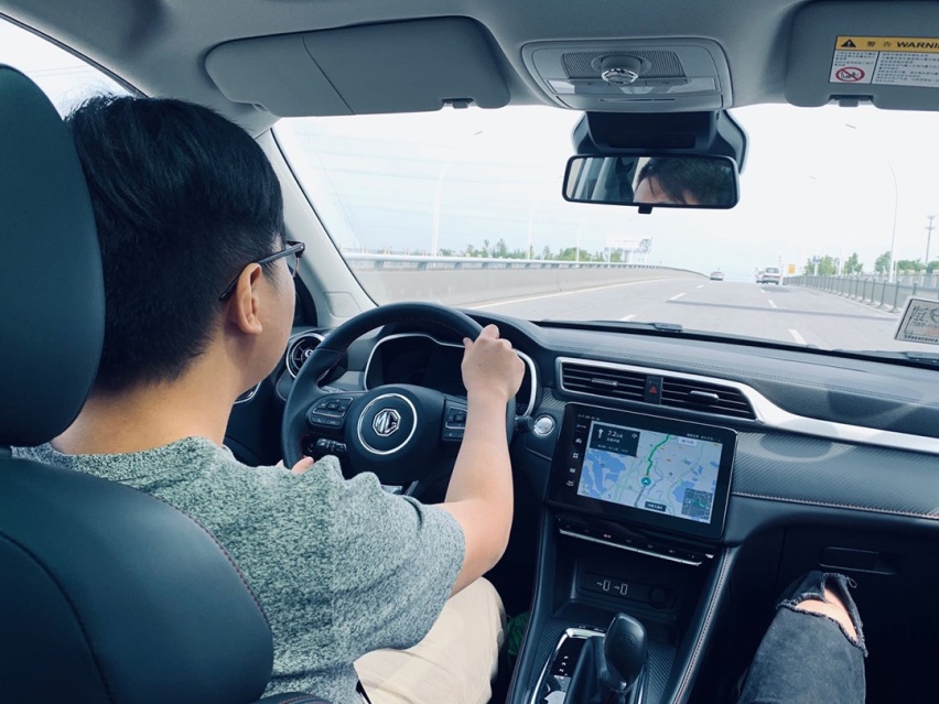 这台1.3T+6AT，带自动驾驶的10万级SUV实力如何？