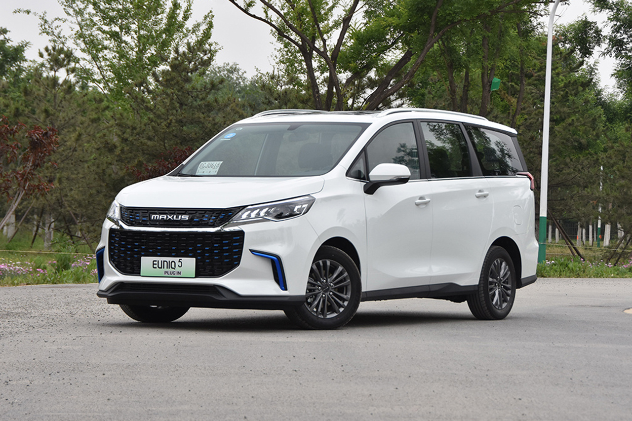 MAXUS EUNIQ 5 ۃr16.58f