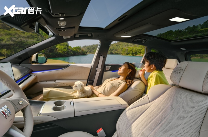 15万级插混SUV新选手登场别克至境E7为何敢称“满分座舱”？(图3)