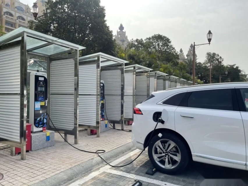 纯电204km超长续航,竞品是理想one ?试驾摩卡DHT-PHEV