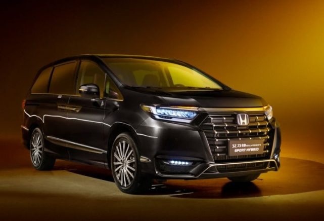 内外换新，豪华一步到位：东风Honda全新艾力绅上市