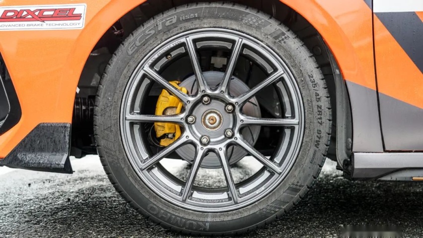 把10万块的吉利缤瑞改成赛车，开着有多爽？