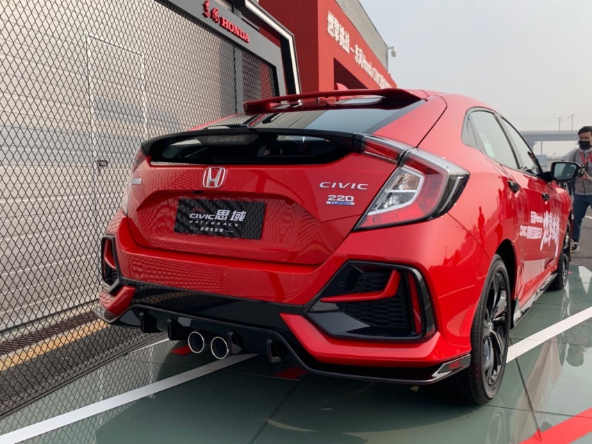 试驾丨与Type-R无缘？没事，还有思域Hatchback呢
