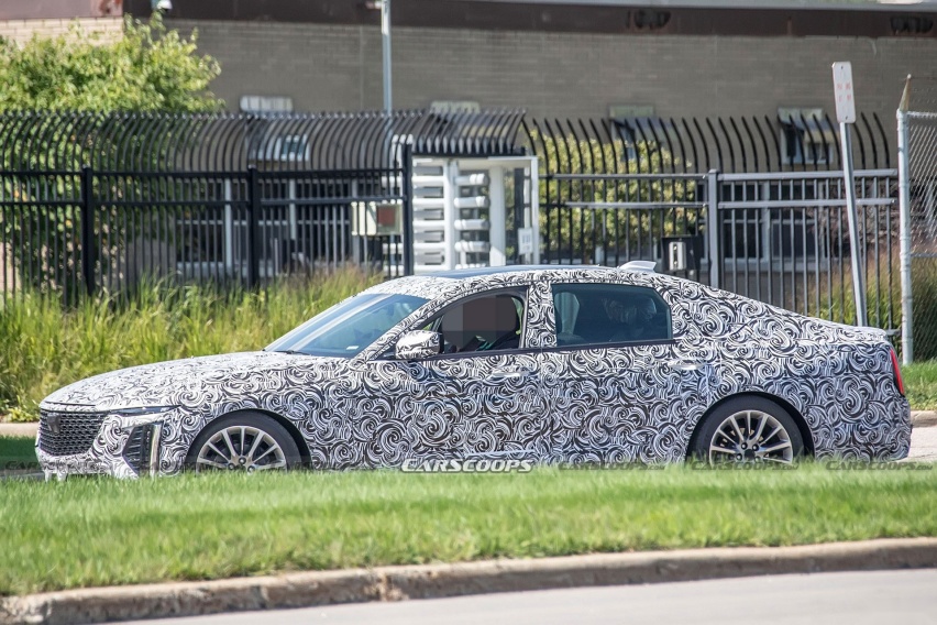 2024-Cadillac-CT6-5.jpg
