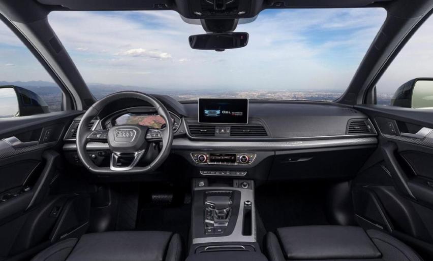 不惑之年咬牙入手一辆豪华中型SUV，Q5L还是航海家？