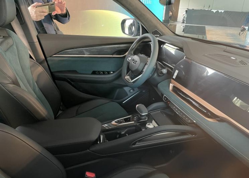 吉利星越L预售14.80万元起 定位于紧凑型SUV