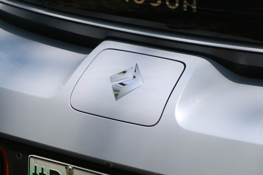 仅几万块的新宝骏KiWi EV！看着很高端却很省钱？