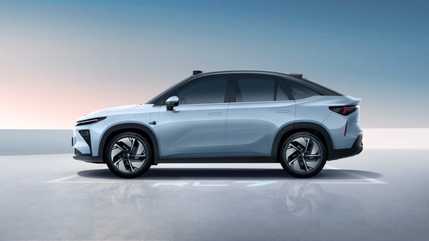 15万级605公里续航 智能后驱轿跑SUV 睿蓝7正式开启预售