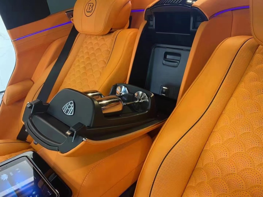 新款奔驰GLS450升级迈巴赫GLS600爱马仕橙四座版内饰