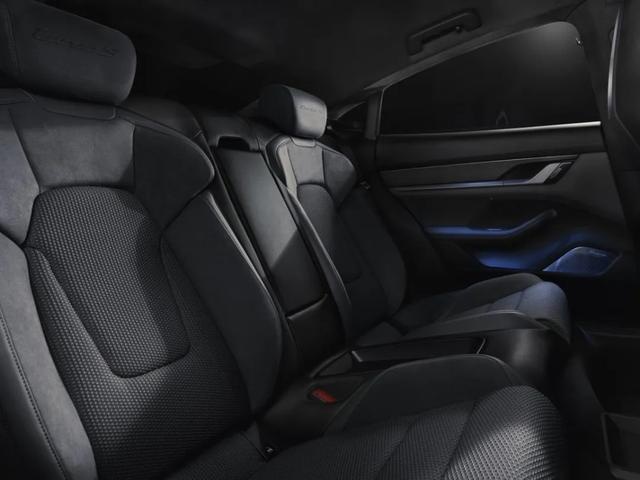 【试驾】保时捷Taycan Turbo S:电动化?还是超进