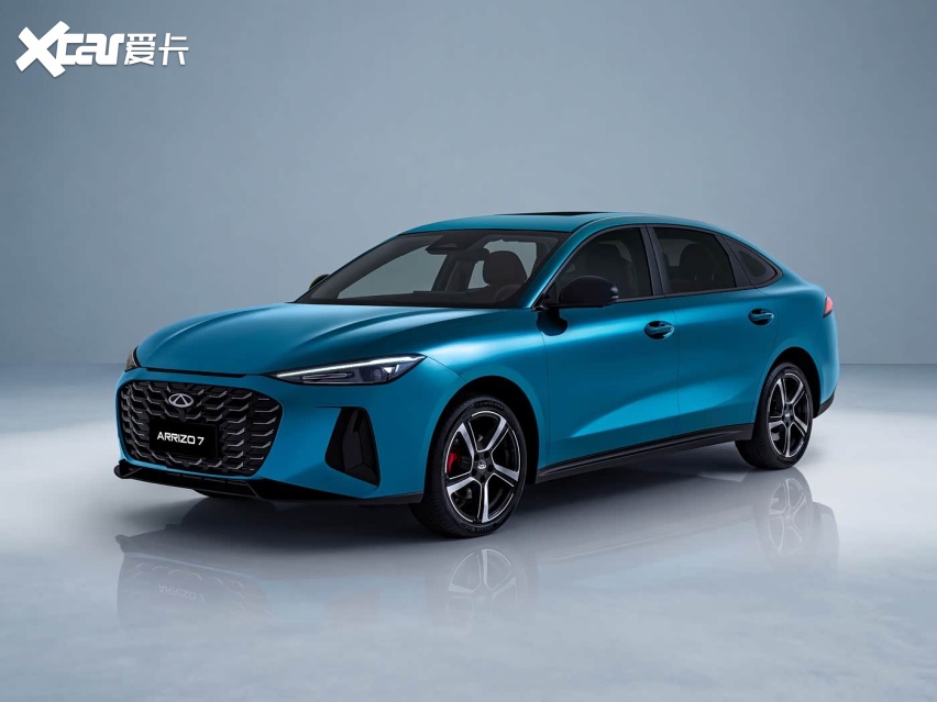 全新奇瑞艾瑞泽7官图发布，造型似奥迪，或1.5T动力