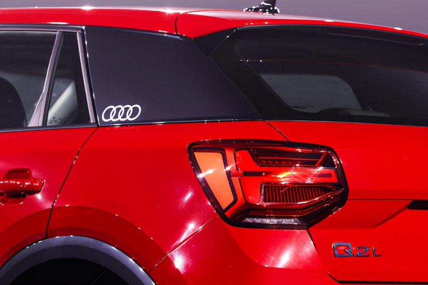 成都车展爆款SUV，全新奥迪Q2L发布，走运动风路线