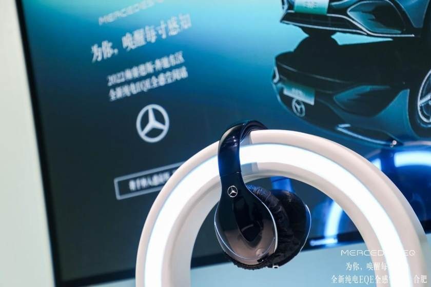 卉眼识车｜2022梅赛德斯-奔驰东区全新纯电EQE全感空间站空降合肥